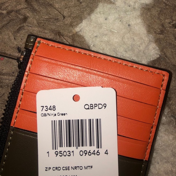 👅🦁 • 🏆 COACH x M. Jordan Collab x Alpha Vibes… •👅 🦁 - Picture 3 of 6